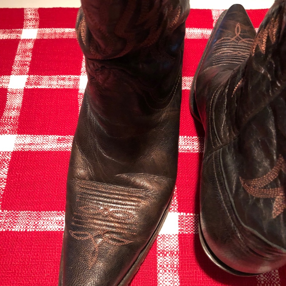 Women’s Cowboy Boots - Picture 3 of 6
